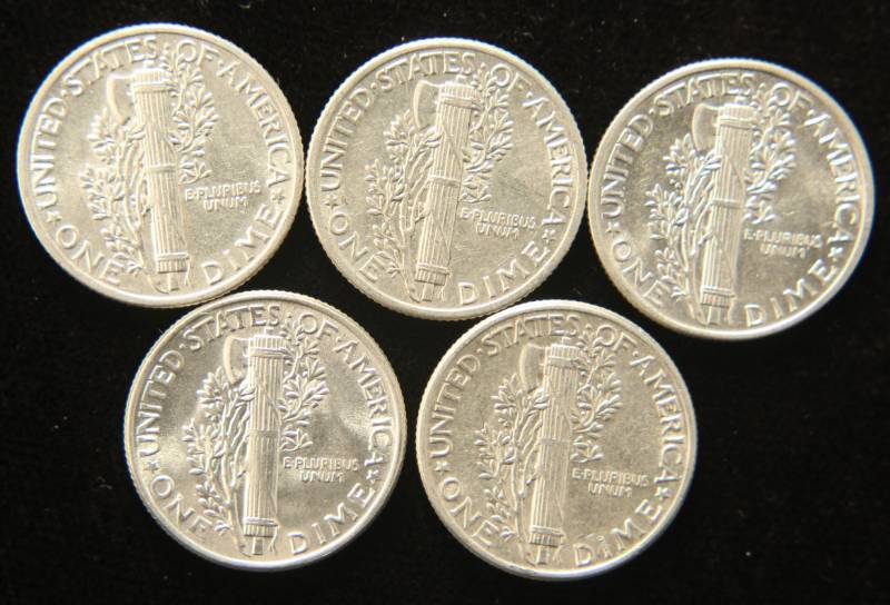 GROUP OF 5 HIGHER GRADE MERCURY DIMES 1941 1942 1943 1944 1945
