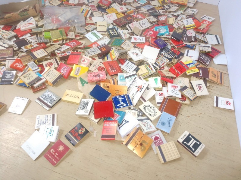 lot 68 image: Gucci Match Book Pouch, LARGE Lot of collector Vintage Match Books