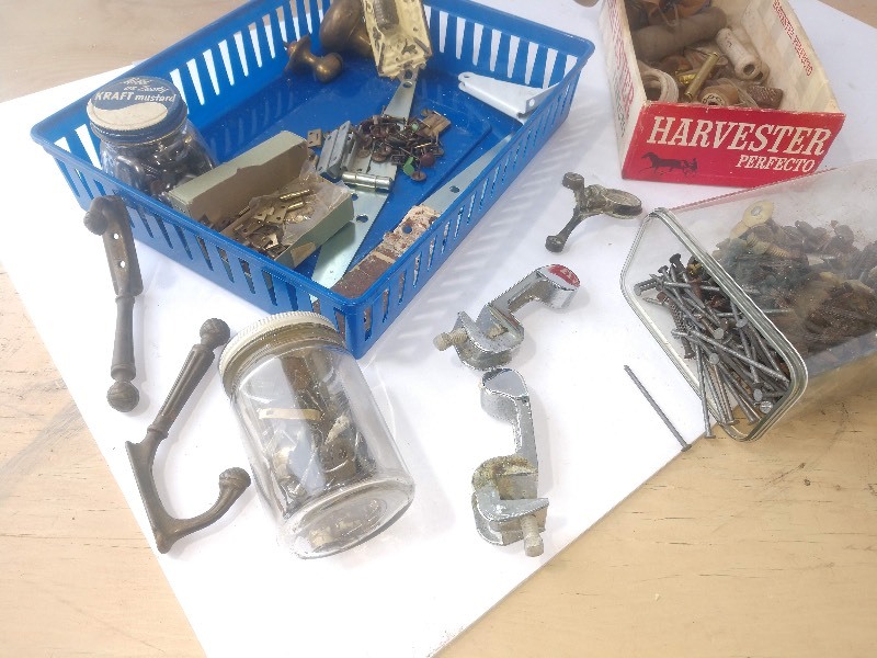 lot 30 image: Vintage Coat Hooks, Hooks, Door Hinges and Knobs and Hardware