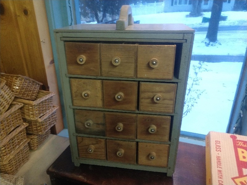 lot 18 image: Vintage Twelve Drawer Wood Organizer and Contents Inside