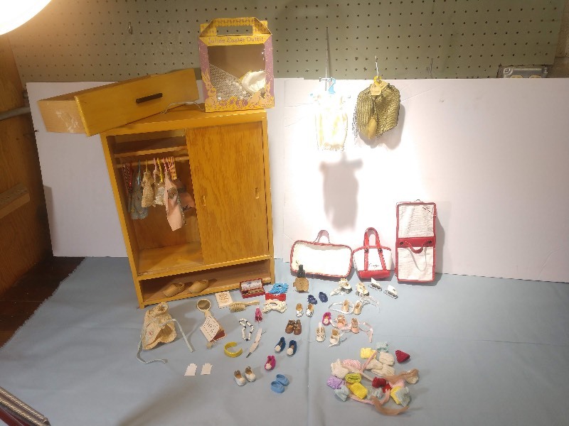 lot 65 image: Collectible Doll Clothes Closet and Outfits