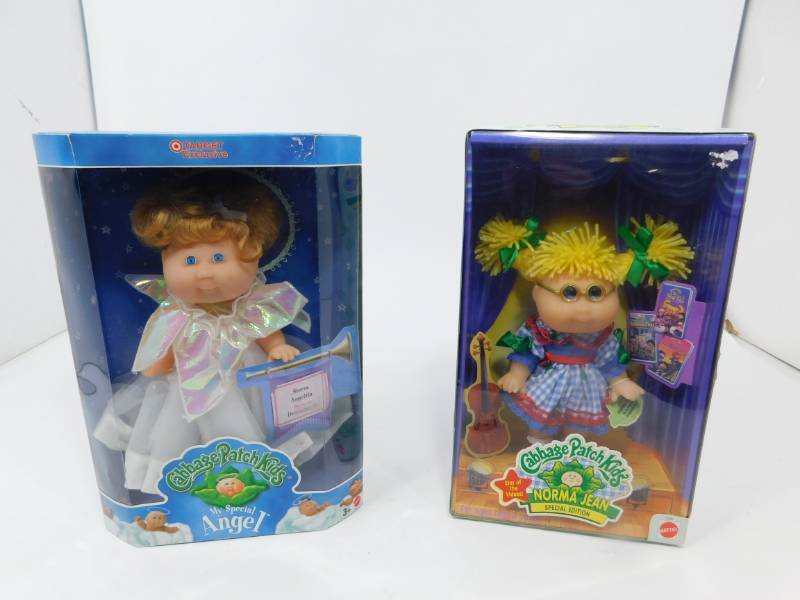 lot 7 image: Two Mattel Cabbage Patch Dolls