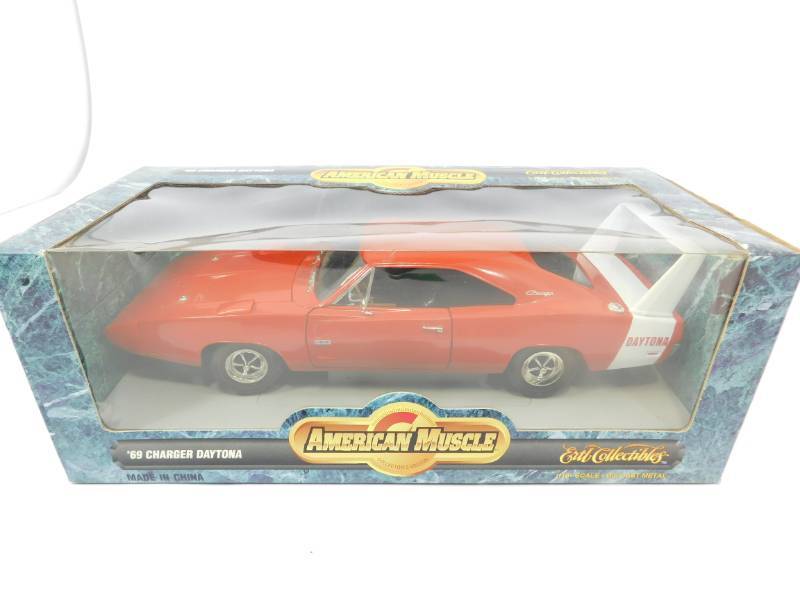 lot 14 image: Red American Muscle Ertl Collectibles   69 CHARGER DAYTONA