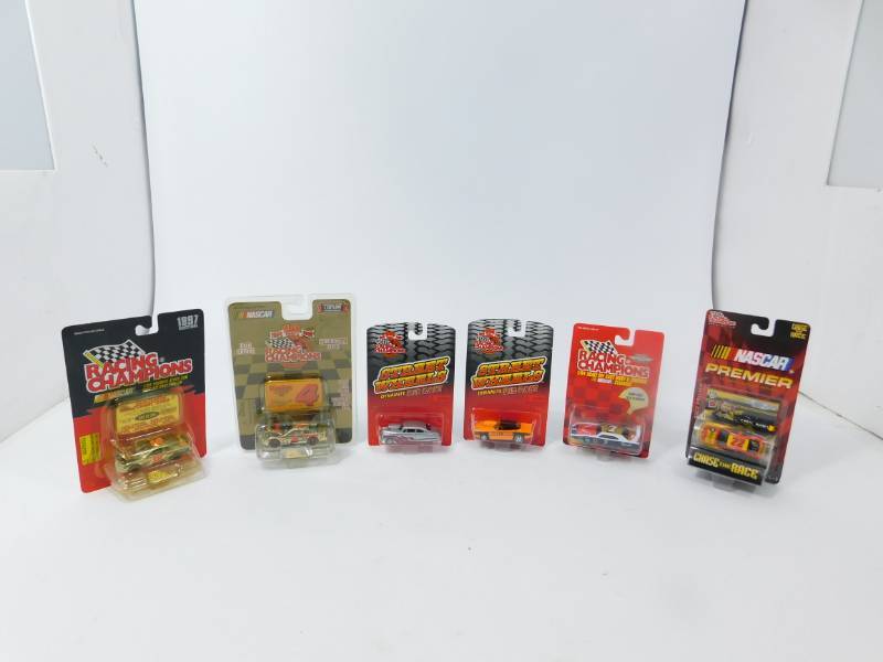 lot 26 image: Six Nascar Racing Champions