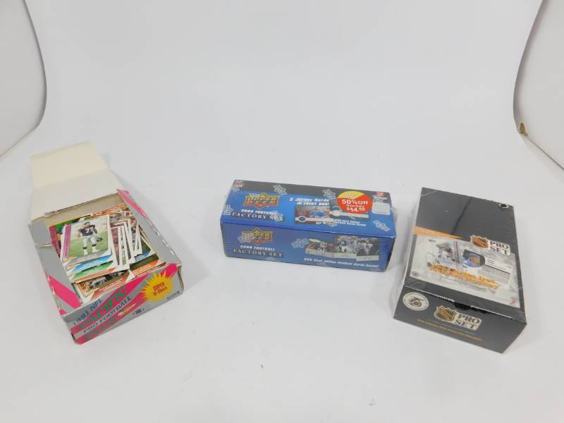 lot 41 image: NHL Pro Set Cards & 2008 Upper Deck Football First Edition Cards & Pacific Football Cards