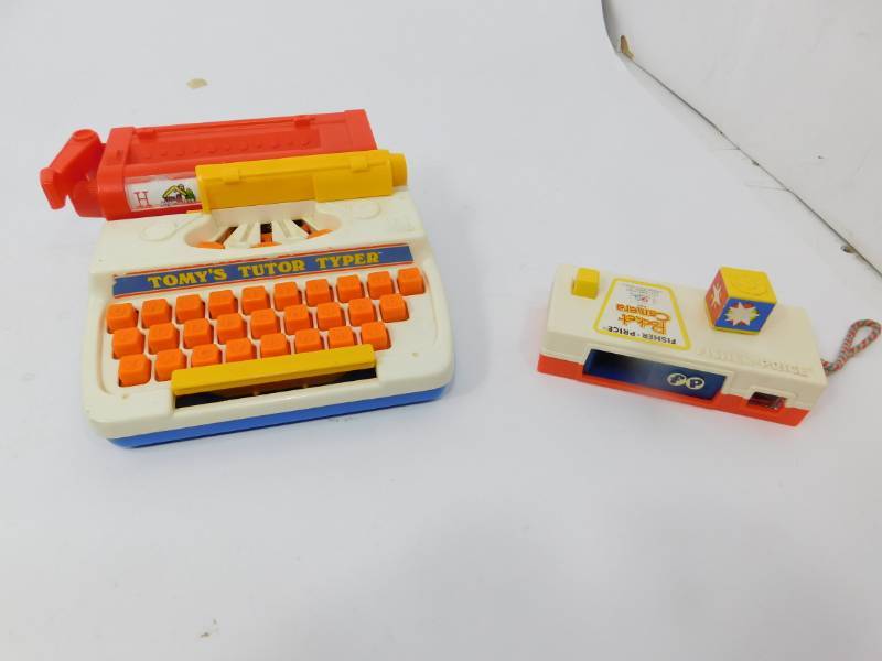 lot 72 image: 1977 TOMYS TUTOR TYPER & Fisher Price Pocket Camera