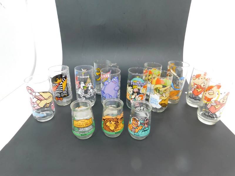 lot 77 image: Fourteen Glasses With Miscellaneous Celebrations Momentos On Them