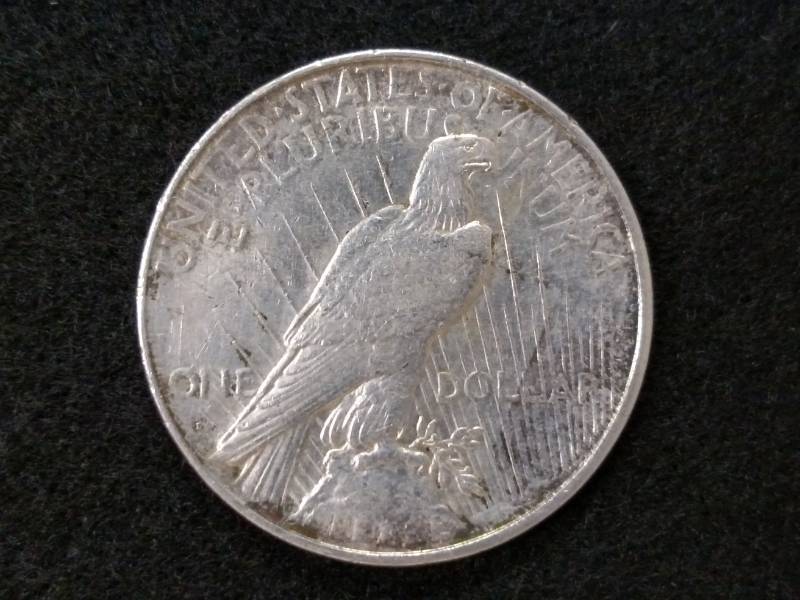 lot 17 image: 1922 D Peace Silver Dollar...
