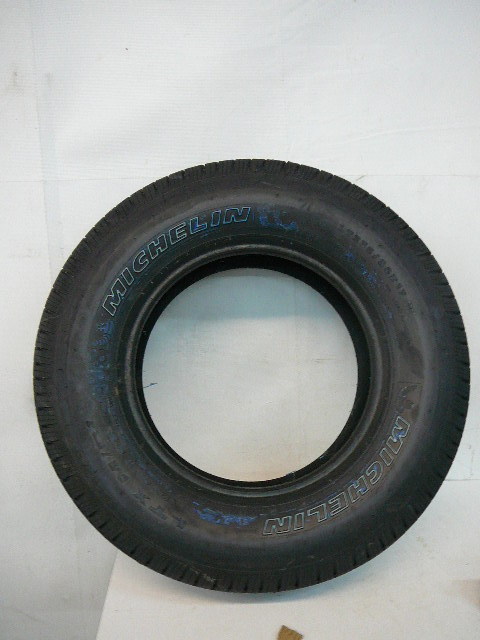 lot 16 image: Michelin LTX MS