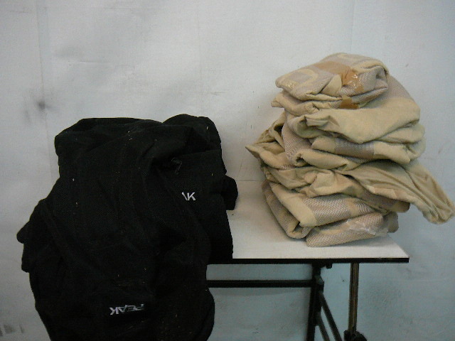 lot 33 image: Peak Passenger Seat Covers