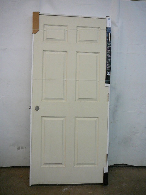 lot 68 image: Molded 6 Panel Textured Door