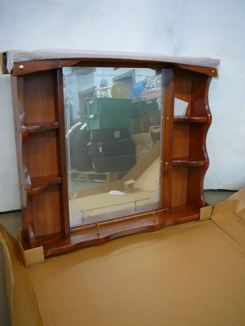 lot 77 image: Hutch Mirror