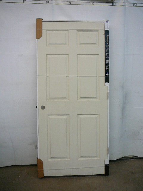 lot 87 image: Molded 6 Panel Textured Door