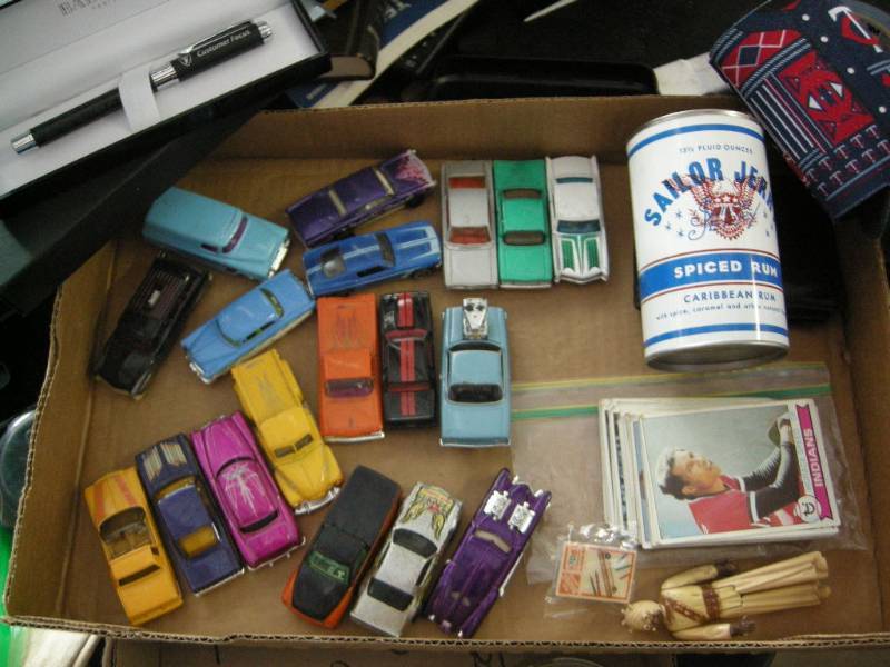 lot 20 image: Vintage Hotwheels, 1979 Topps, Star Wars