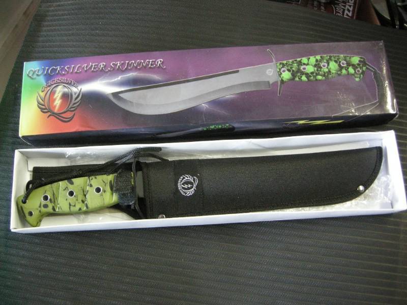 lot 22 image: Quicksliver Skinner Knife