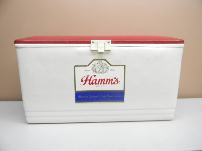 lot 6 image: VINTAGE RARE ORIGINAL HAMMS BEER COOLER - NICE - SEE PICTURES