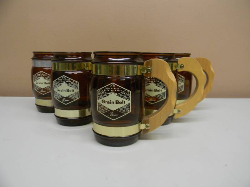 lot 27 image: Grain Belt Beer Wood Handle Mug - Vintage Americana Minnesota - SET OF 6 - SEE PICTURES
