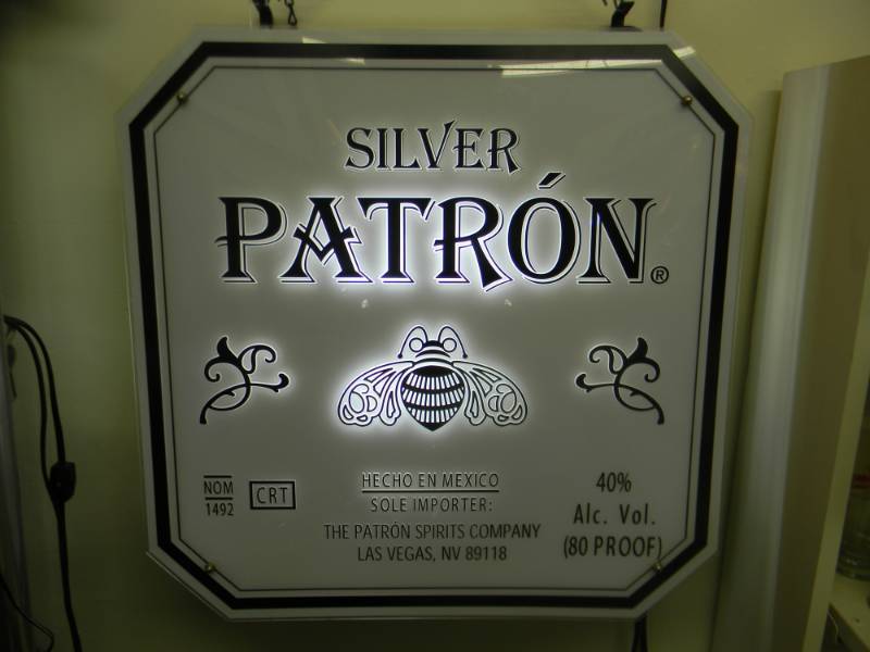 lot 29 image: PATRON SILVER TEQUILA LIGHT - WORKS - NICE - APPROX 23 BY 23 - SEE PICTURES