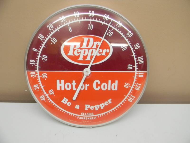 lot 42 image: NICE Dr. PEPPER WORKING THERMOMETER - APPROX 12 DIAMETER - SEE PICTURES