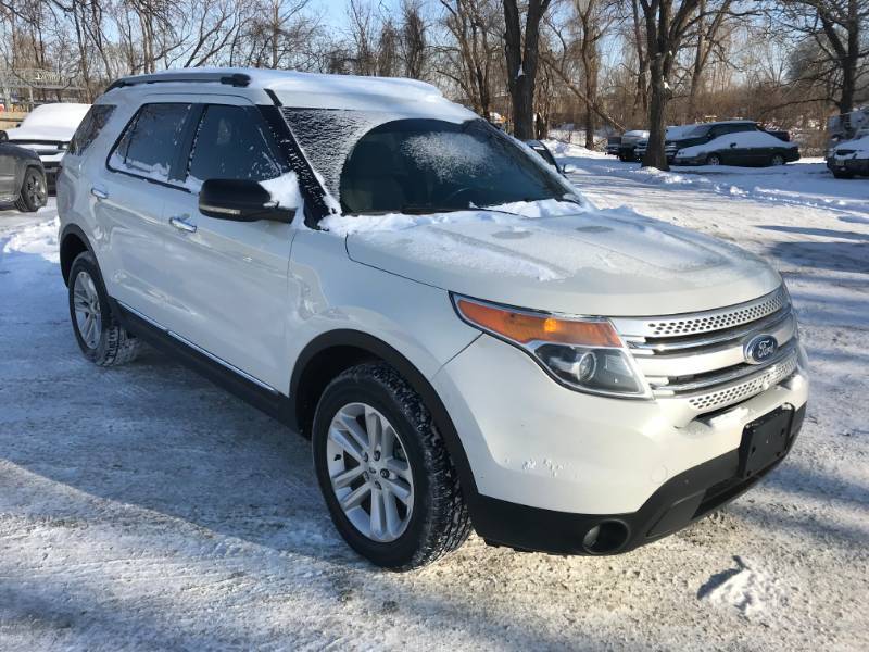 lot 17 image: 2012 Ford Explorer XLT 4x4