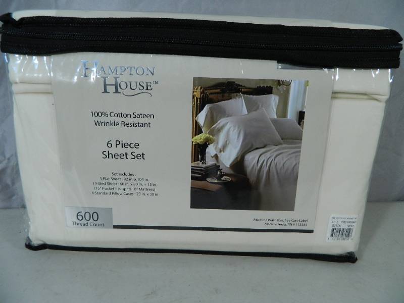 lot 7 image: New Hampton House 600 Thread Count Sheet Set
