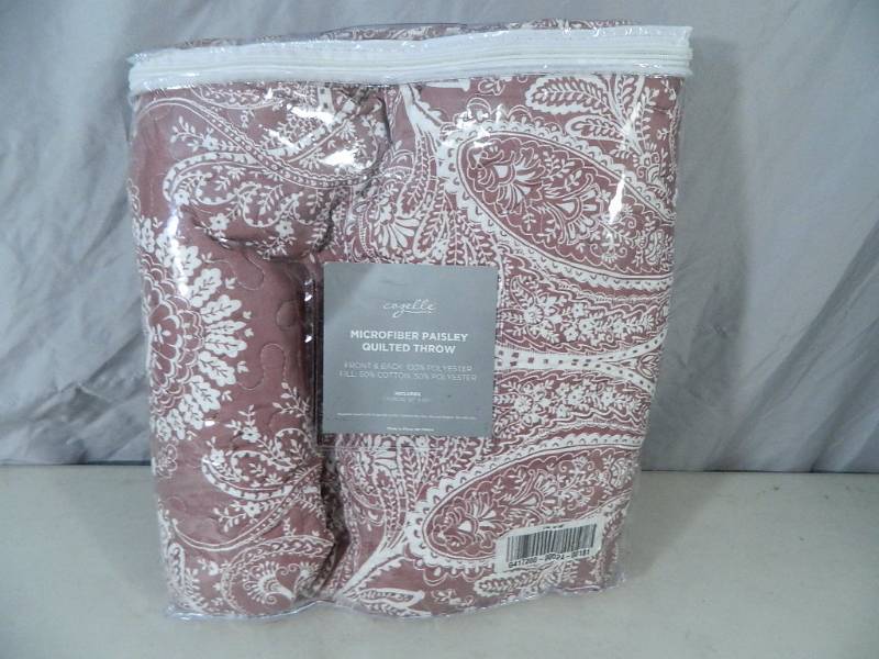 lot 38 image: New Microfiber Paisley Quilted Throw