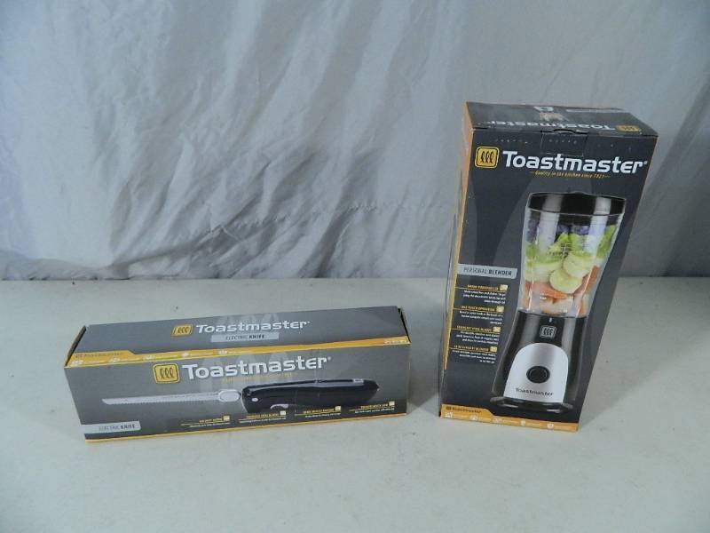 lot 42 image: 2 New Toastmaster Kitchen Appliances