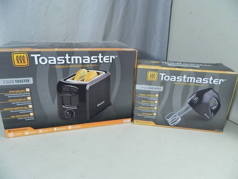 lot 50 image: 2 New Toastmaster Kitchen Appliances