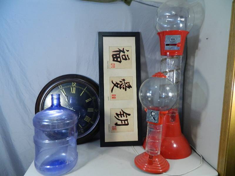 lot 94 image: Gumball Machines, Clock, Decor, Etc