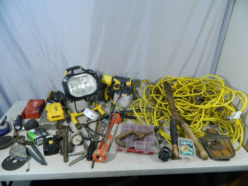 lot 114 image: Cords, Light, Tools, Shop Supplies