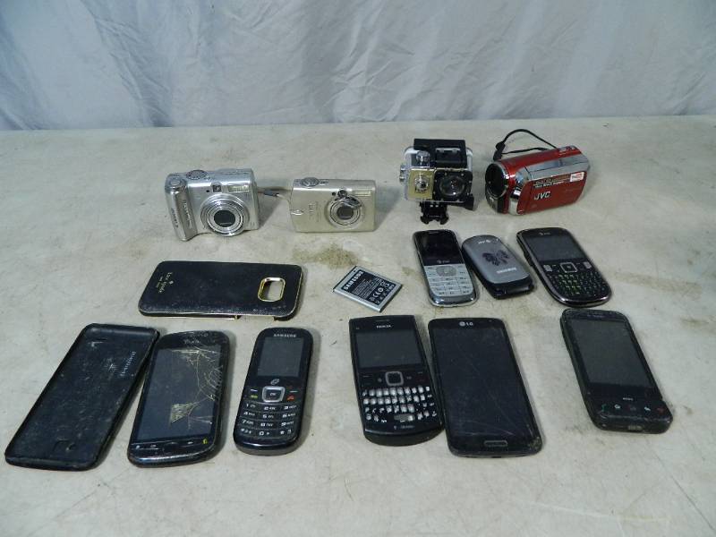 lot 131 image: Assorted Cameras, Cellphones, More