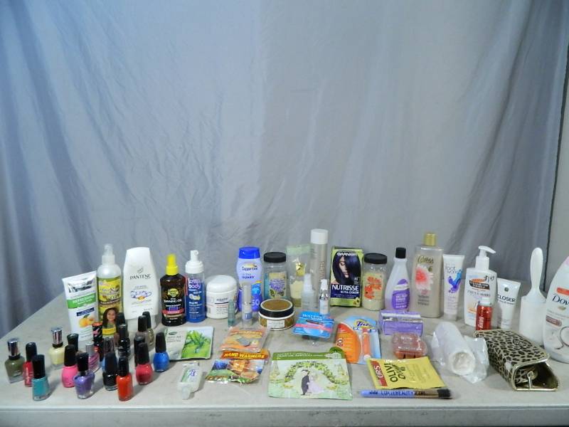 lot 152 image: Personal Products