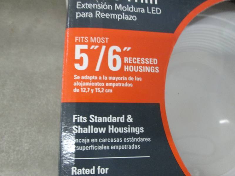 lot 215 image: Lot of 3 Halo Led Retrofit Baffle T...