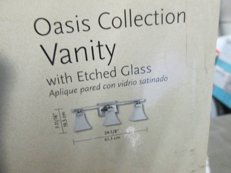 lot 216 image: Progress Lighting Oasis Collection ...