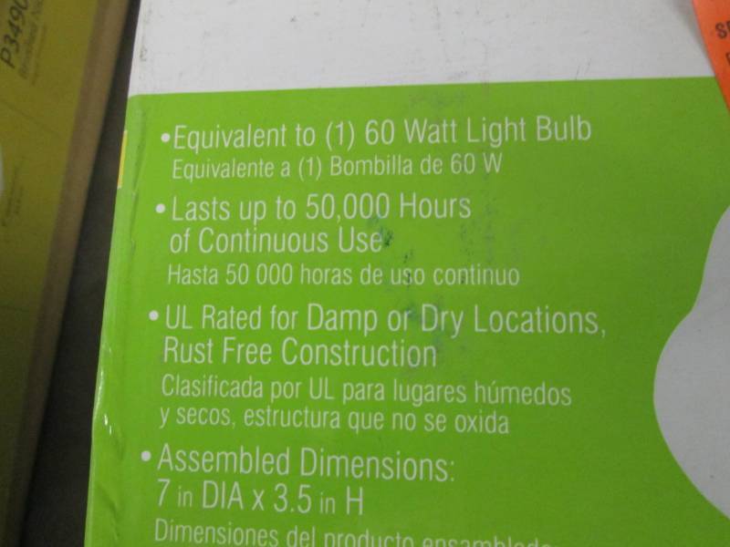 lot 18 image: Commercial Electric Lightbulb Repla...