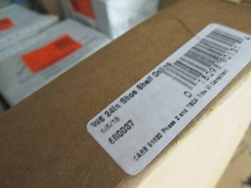 lot 25 image: Lot of 3 Martha Stewart Living 24 i...