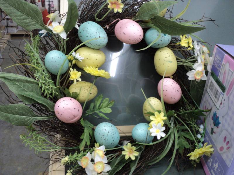 Easter Wreath and Inflatable 5ft LE...