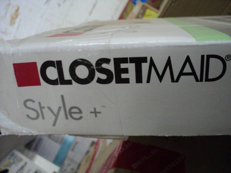 Closet Maid 72 narrow hanging towe...