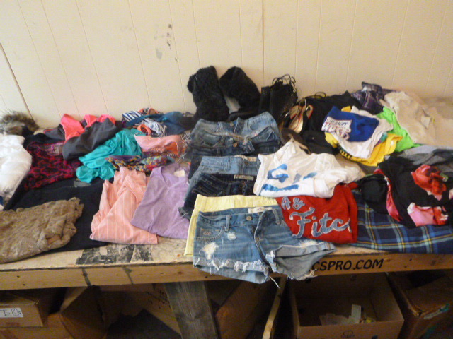 lot 29 image: Teenage Girl Clothes