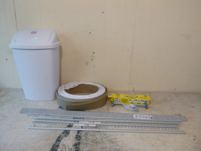 lot 36 image: Miscellaneous Items