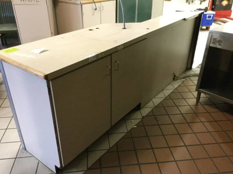 lot 45 image: Counter