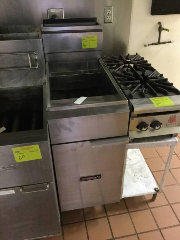 lot 61 image: Fryer