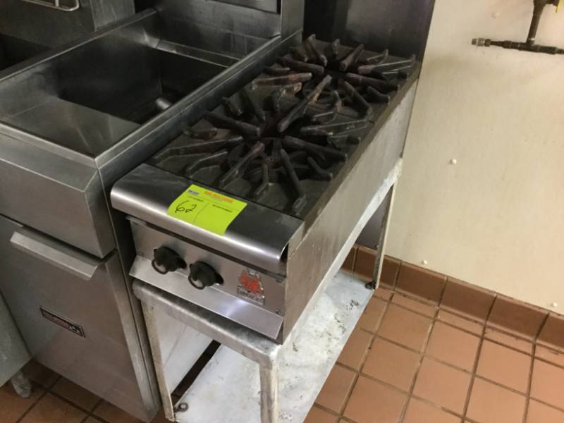 lot 62 image: Wolf 2 Burner Stove