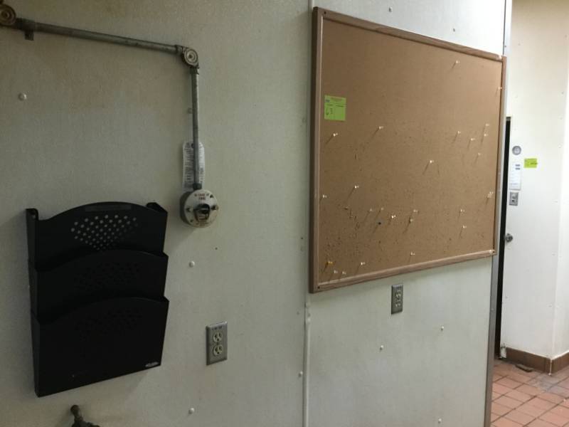 lot 63 image: Bulletin board and file organizer