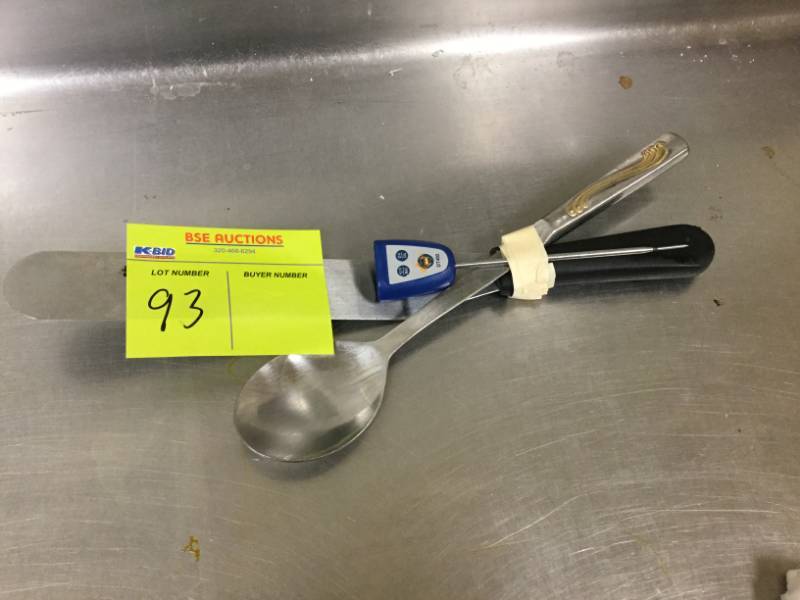 lot 93 image: Utensils