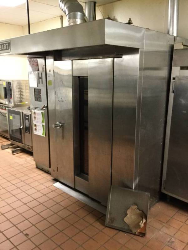 lot 98 image: Hobart Revolving Bakery Oven