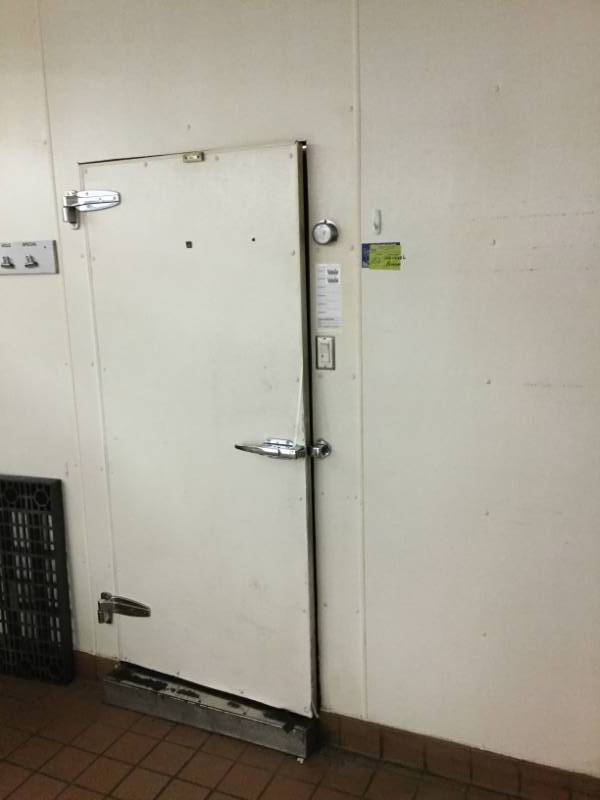lot 102 image: Walk-in Freezer