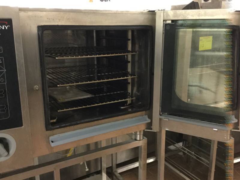 lot 113 image: Henny Penny Combi Oven
