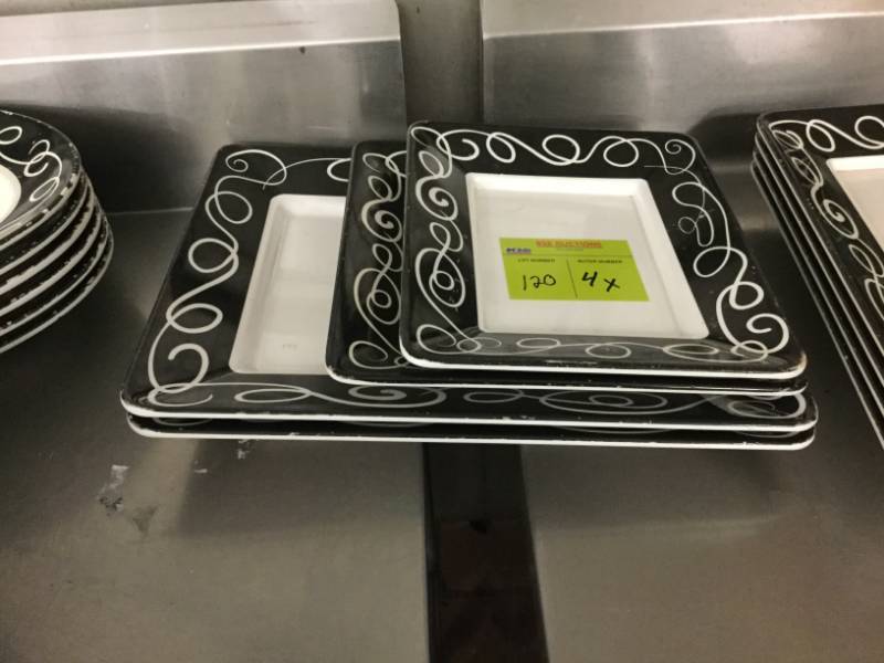 lot 120 image: Display Platters