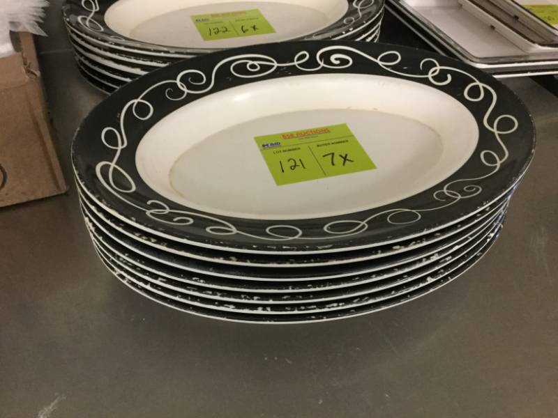 lot 121 image: Display Platters